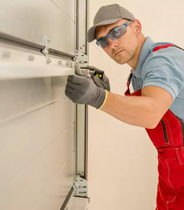 Garage Door Panel Repair in Parkland, FL